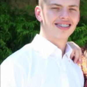 Meet your Posher, Adam